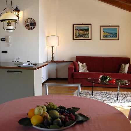 Alveluu Ristorante E Suites Tremezzo Szoba fotó